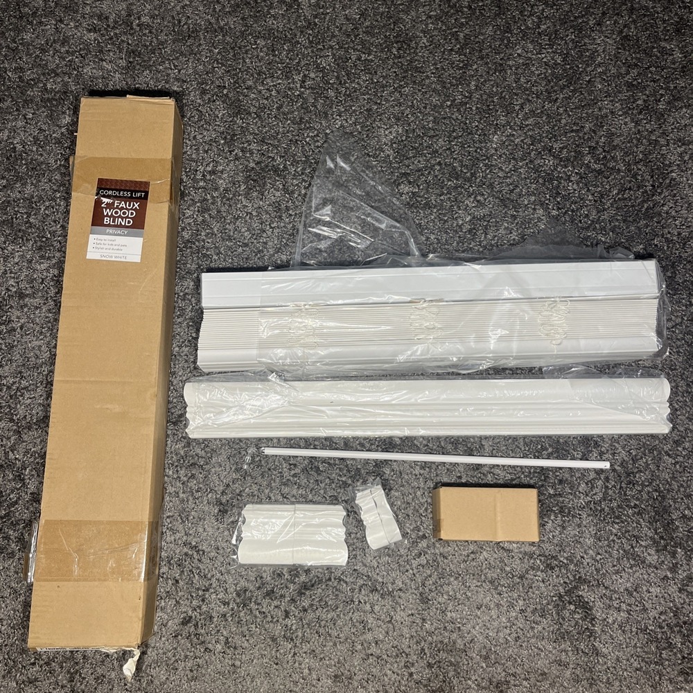 2 inch faux wood blinds Snow white cordless 26 1/2"‎ x 36"